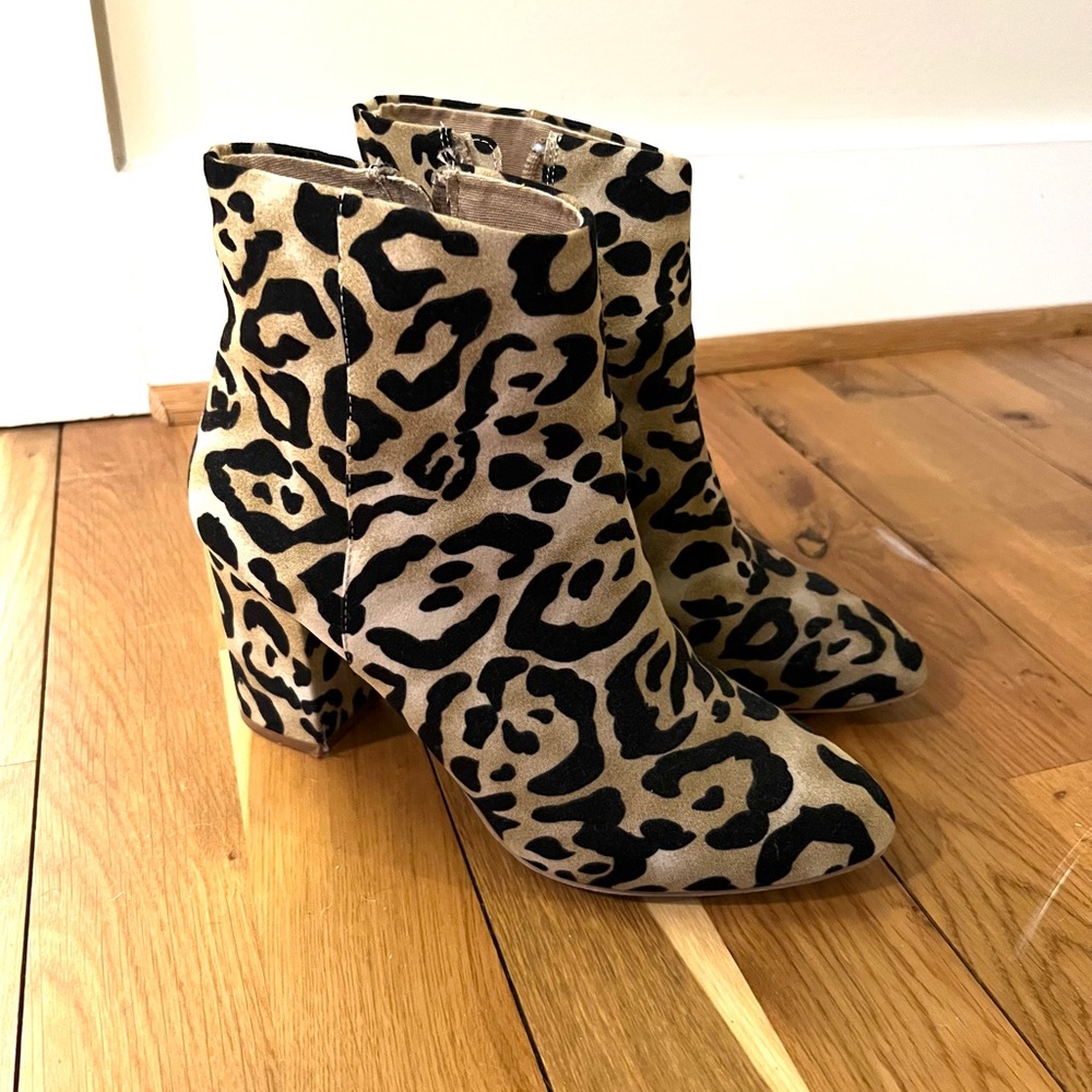 Cheetah print heeled booties